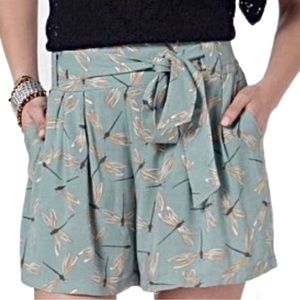 Daughters Of Liberation Women's Dragonfly Print Shorts